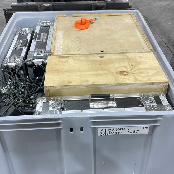 SPEAKERS EN LAMPEN RABBIT CAFE/LL KIOSK